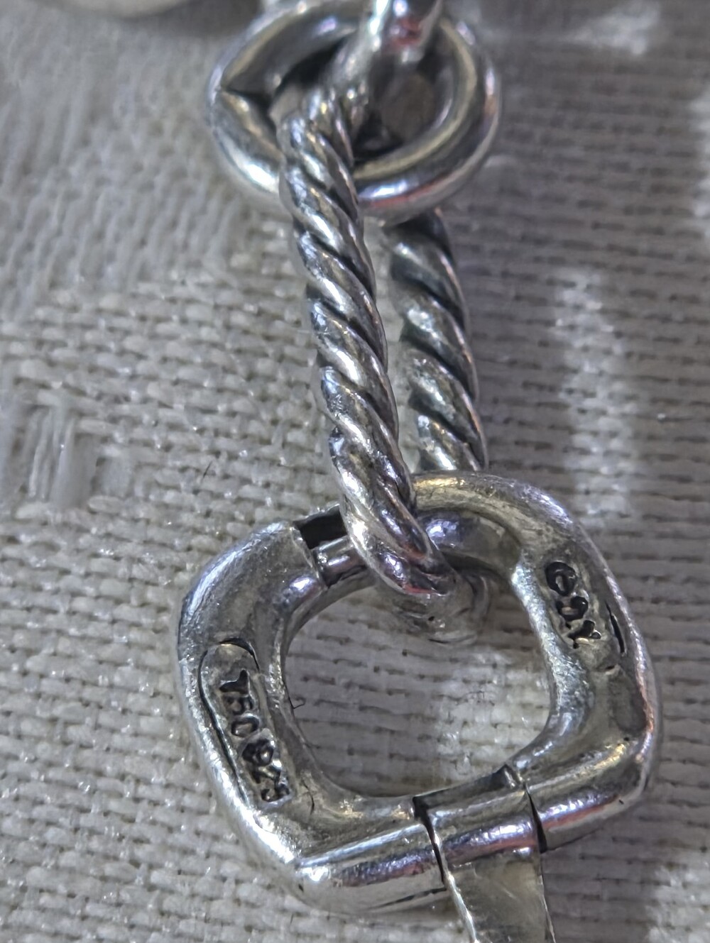 David Yurman 5 Heart Charm Bracelet with Toggle Closure, SS & 18k - Picture 14 of 16